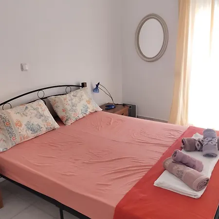 Leros Lakki Entire Rental Unit, Host Kathy Apartament Leros Island